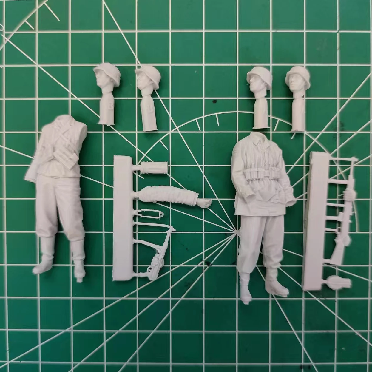 1/35 Scară de Rășină Figura Model de Kit Militare Istorice Miniaturi GK Statuie Grenadieri 2figures Neasamblate și Nevopsite DIY Jucărie . ' - ' . 1