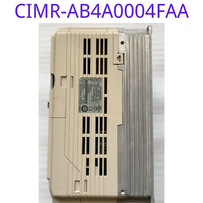 Folosit convertizor de frecvență A1000 serie CIMR-AB4A0004FAA 0.75 KW 1.5 KW testare funcțională intact . ' - ' . 2