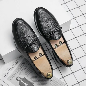 2023 Băieți Pantofi Cu Ciucure Negru Mat PU Leather Loafer Aluneca pe Relief Mocasini Pentru Copii Băiat Rochie de Pantofi Italian Respirabil