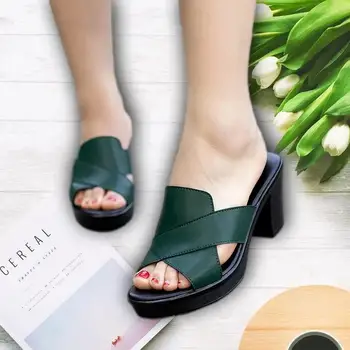 Noua modă pentru Femei Sandale și Papuci 2023 Vara Tocuri Groase Temperament Impermeabil Platformă de joc Simplu Casual Pantofi pentru Femei